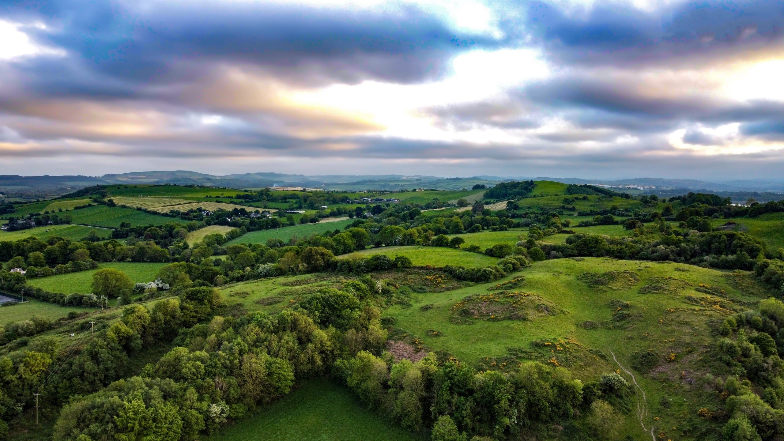Green Hills зеленые холмы Ирландии