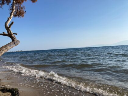 Mathilda und Hanna greece