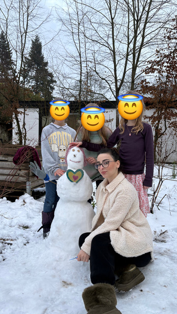 C6A6403A-6EAB-4472-88FF-38302ECADAE3